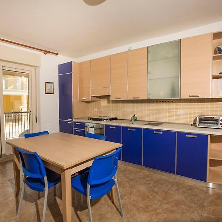 La Finestra Blu Lägenhet Marina di Ginosa Exteriör bild